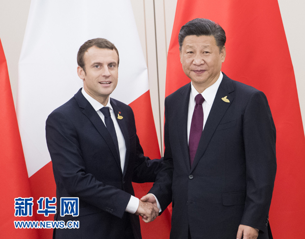 7月8日，國家主席習近平在漢堡會見法國總統(tǒng)馬克龍。新華社記者 李學仁 攝