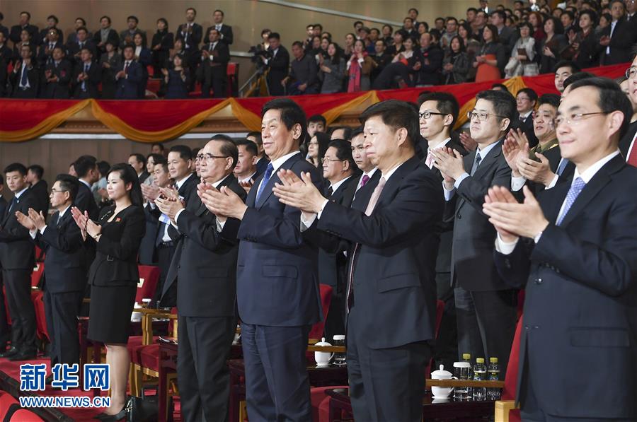 （時(shí)政）（1）朝鮮友好藝術(shù)團(tuán)在京訪演 栗戰(zhàn)書、王滬寧分別出席有關(guān)活動(dòng)