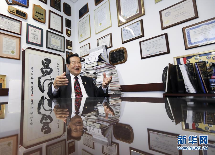 （國際·圖文互動(dòng)）（3）專訪：“中國共產(chǎn)黨做對(duì)了！”——訪美籍華裔刑事鑒識(shí)專家李昌鈺