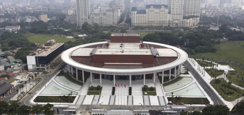 “盡心盡力建好中越友誼精品工程！”——越中友誼宮落成記